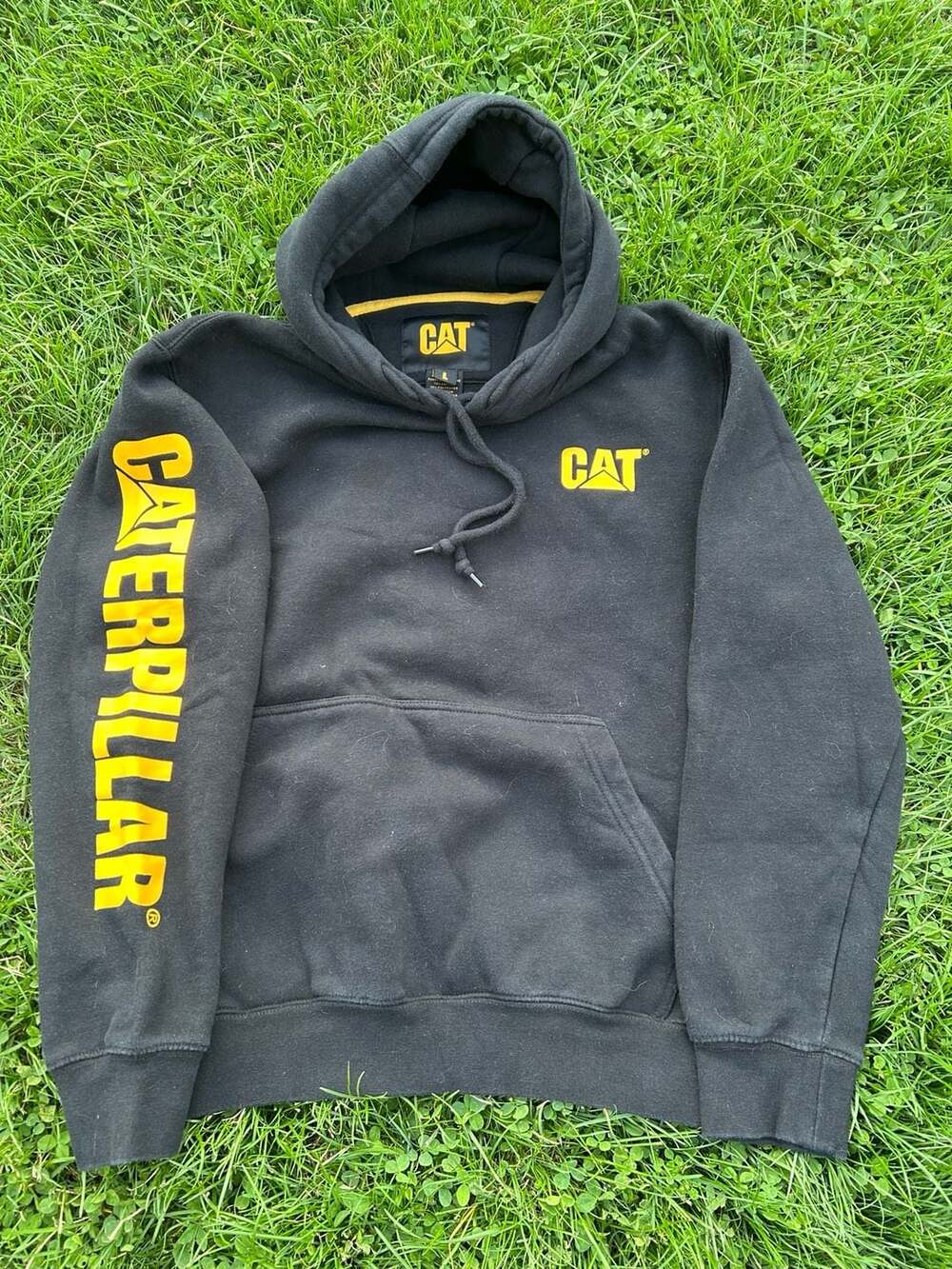 Caterpillar CAT Black Pullover Hoodie Sweatshirt with Yellow Logo Size Large